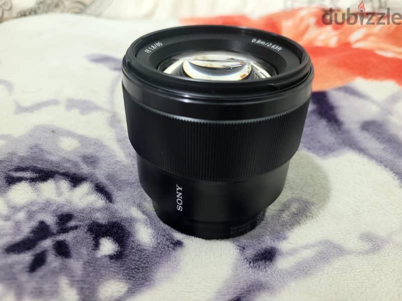 Sony 85mm f1.8 lens for sale 1