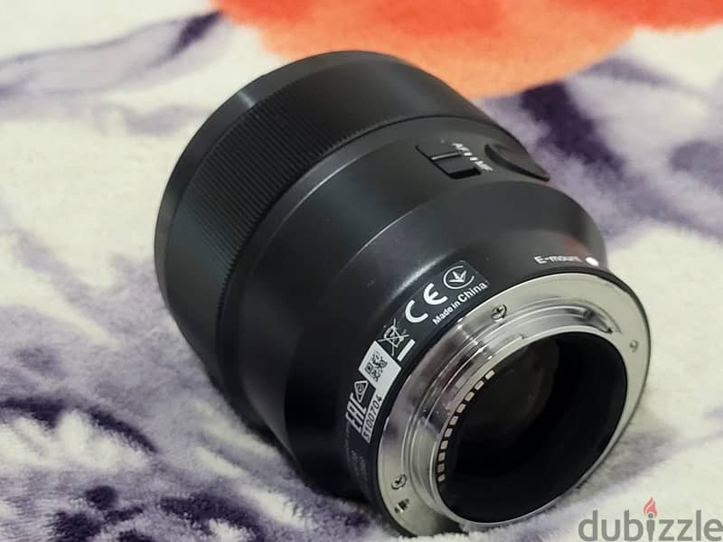 Sony 85mm f1.8 lens for sale 2