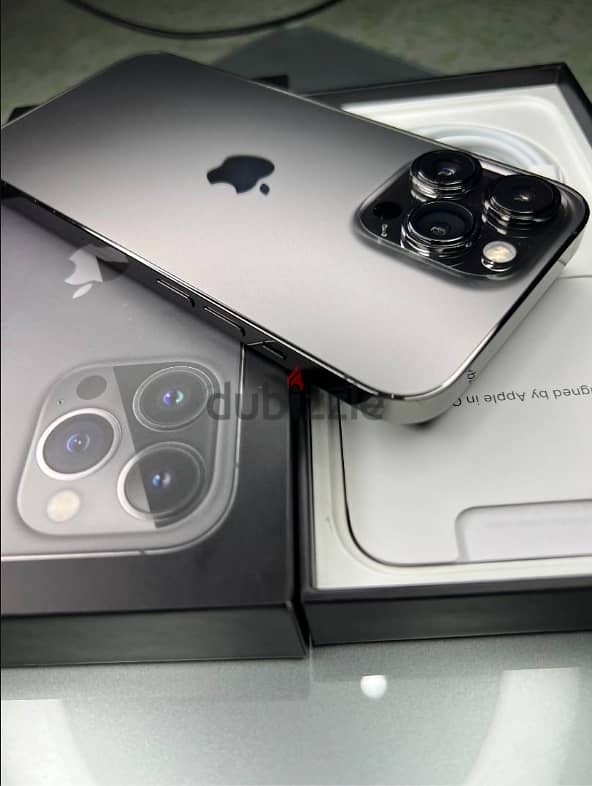 WAZP+852-6046-8037 : - iPhone 13 Pro 1