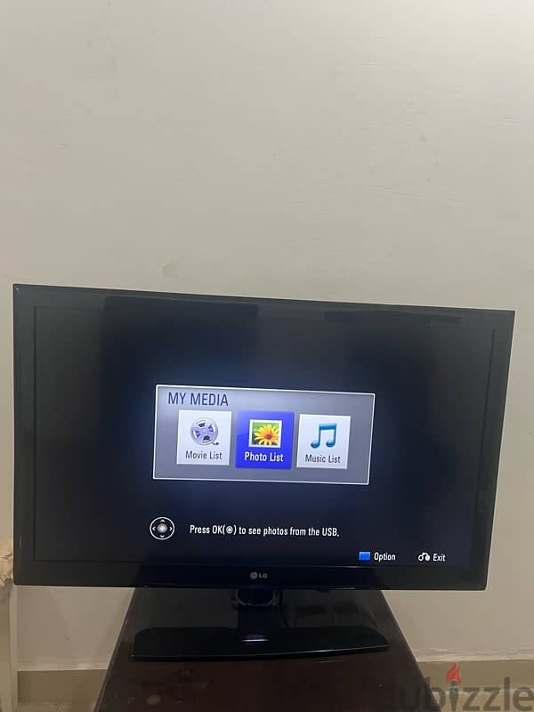 Lg Led tv with remote (42 inch ) 1