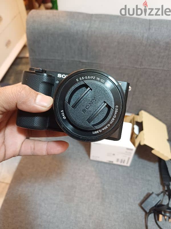 Sony ZV-E 10 with 16-50mm OSS LENS 0