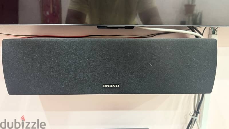 Onkyo HT R695 5