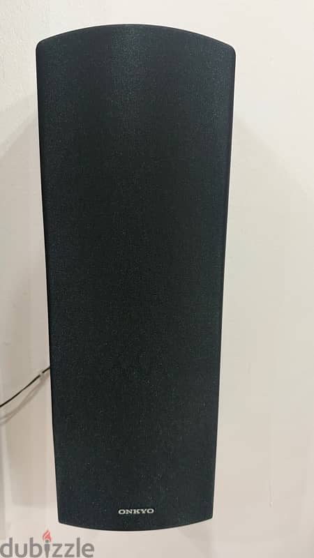 Onkyo HT R695 6