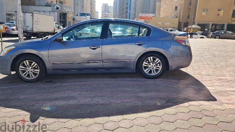 Nissan Altima 2011 V4 FAMILY USED URGENT SALE 1