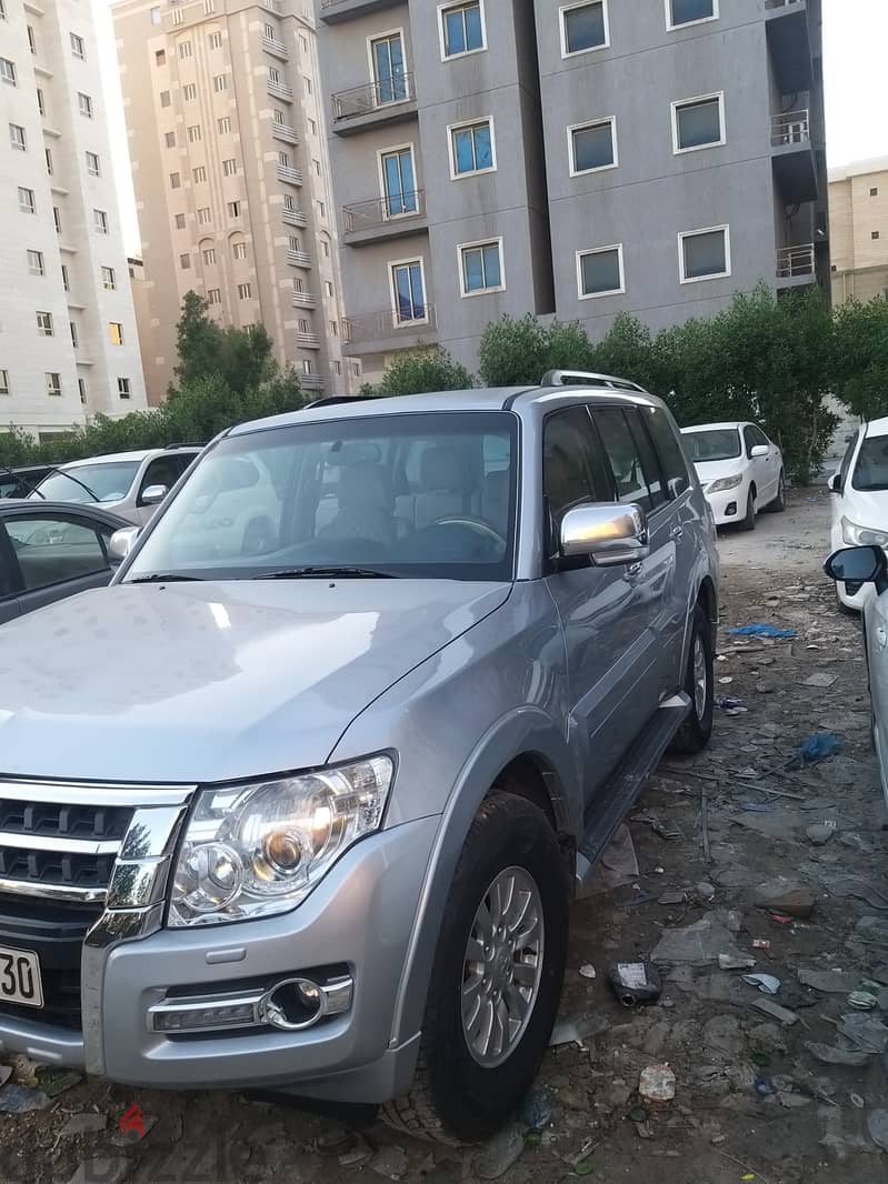 Mitsubishi Pajero 2015 1