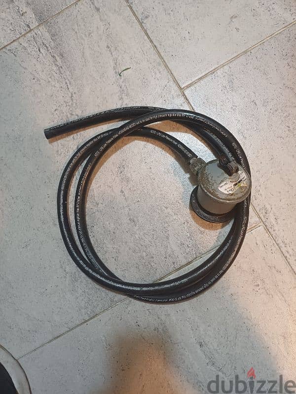 Gas pipe with regulator 0