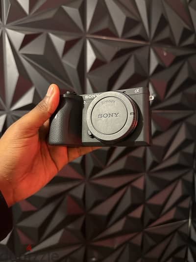 Sony A6600 Camera Barely Used (Body Only)