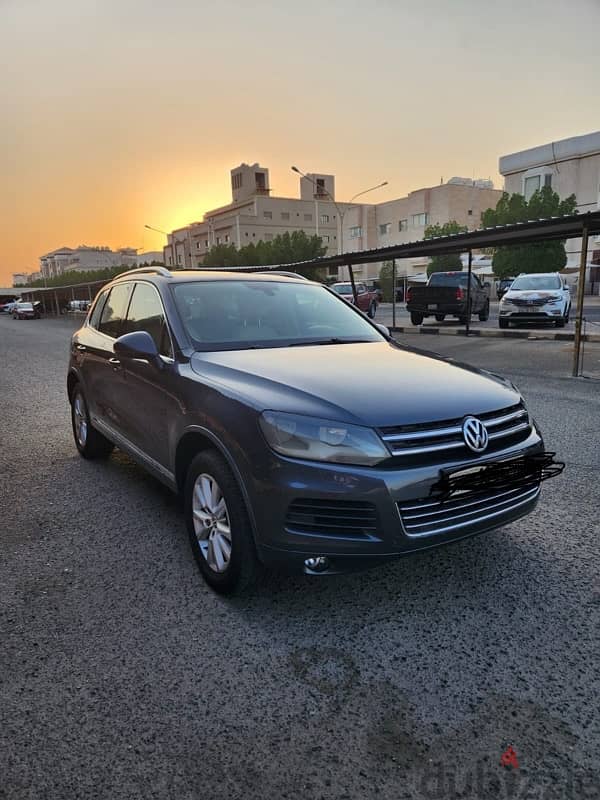 Volkswagen Touareg 2012 0