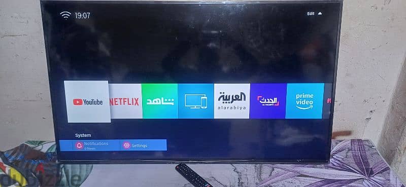 smart TV 50 inch hisense very good condition 1