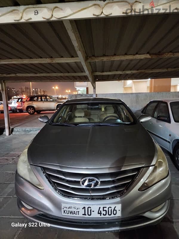 Hyundai Sonata 2011 1