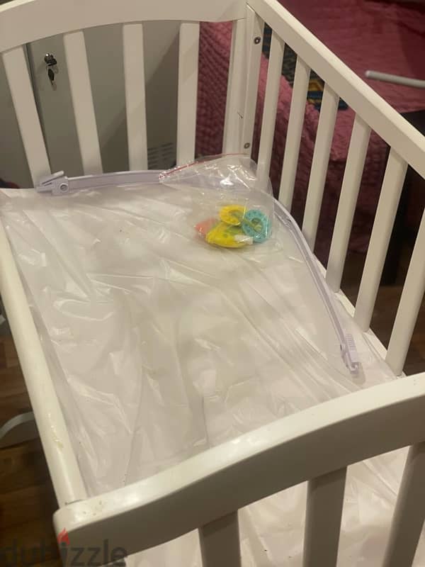 BRAND NEW WOODEN CRADLE FOR SALE 1