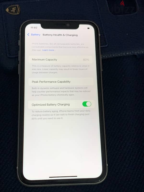 iPhone 11 . . 128gb battery 83% not open phone no change anything 7