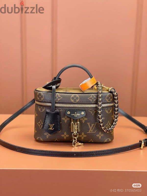 LV side bag 0