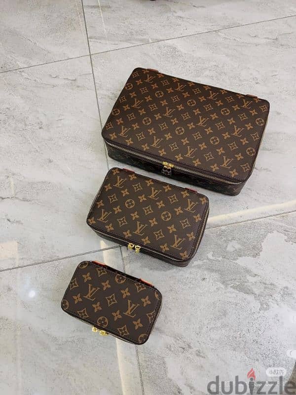 LV makeup bag set 3