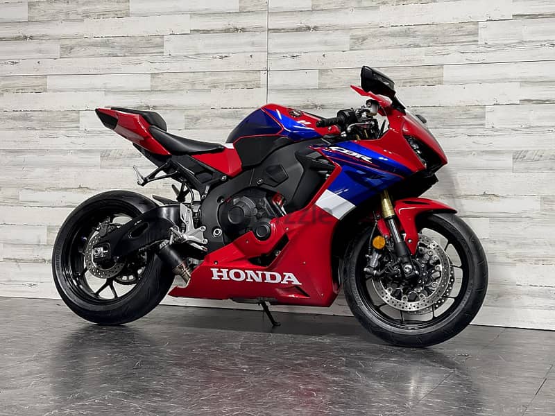 Honda CBR 1000RR 2023 2