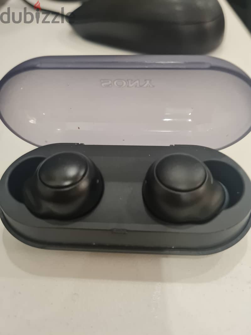 Sony wireless headphones for saling 1