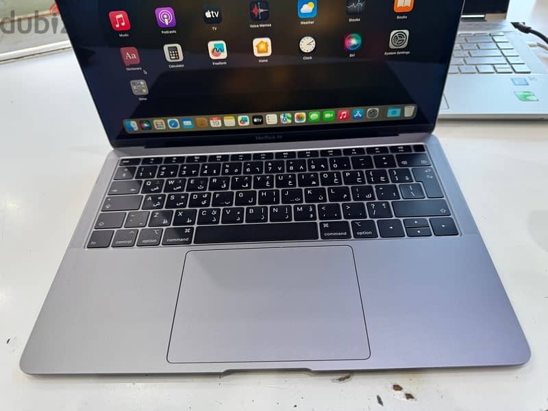 MacBook Air i5 2018 Model 13inch Ram 8GB Storage 128GB 5