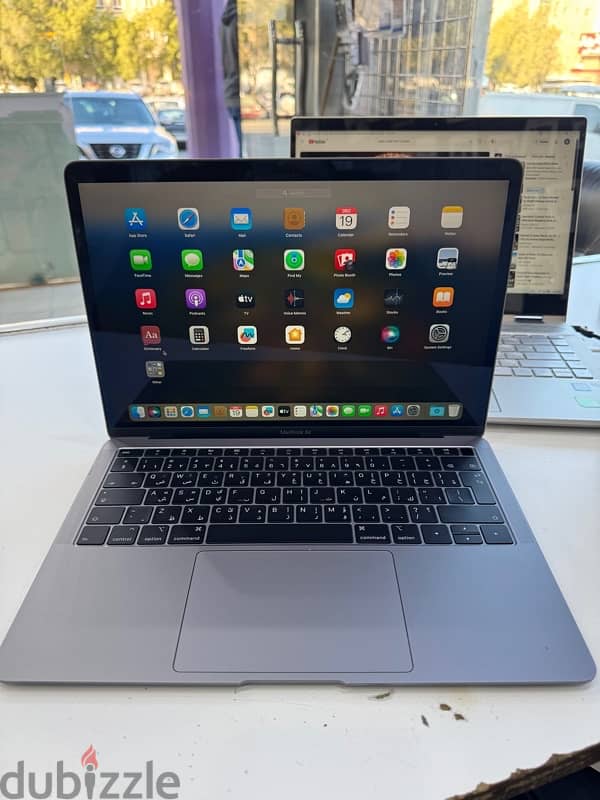 MacBook Air i5 2018 Model 13inch Ram 8GB Storage 128GB 6