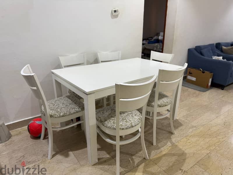 Dining table with 6 chairs 0