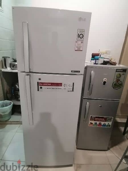 LG double door fridge very good condition for sale in mangaf block 4. 0