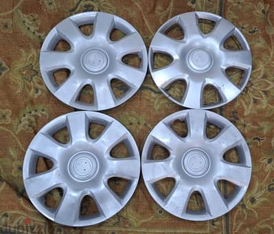 Selling car wheelcap size 15inch used  البيع طوسا مقاس ١٥ انش مستعمل