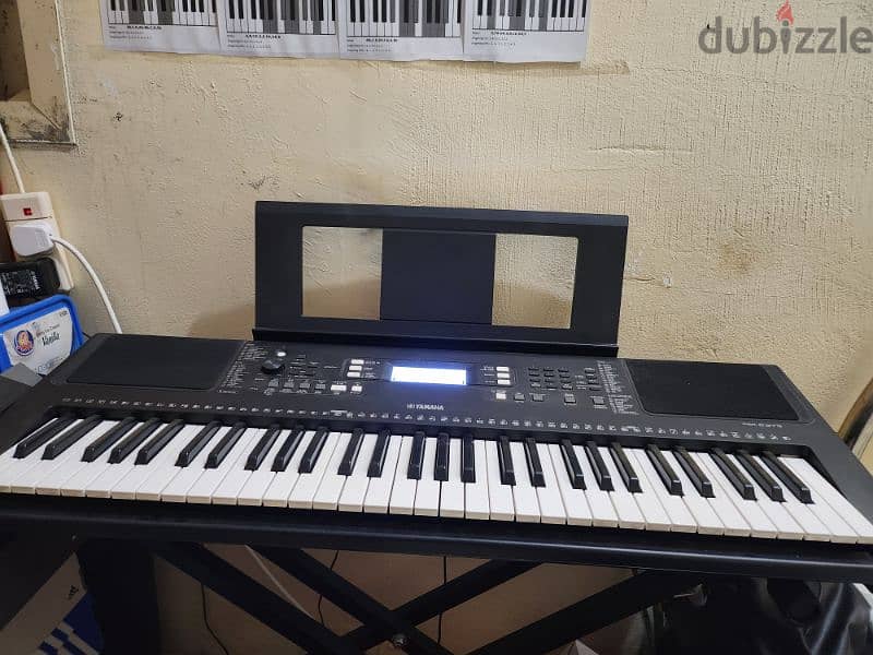 Yamaha PSR-E373 3