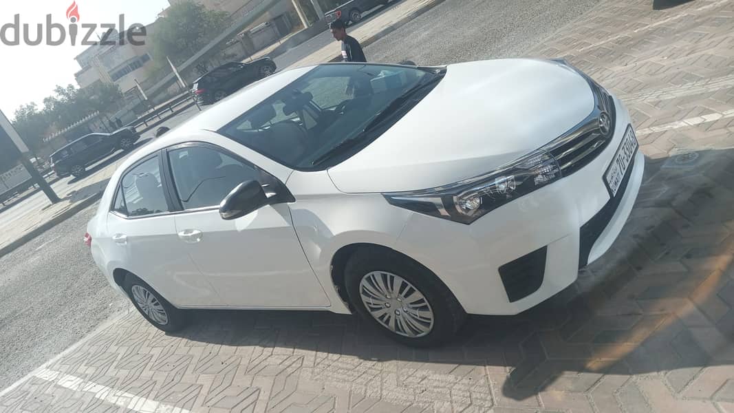 Toyota Corolla 2015 L. 1.6 (9/10 Condition) 2