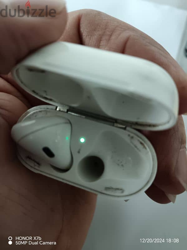 Apple aripod 1