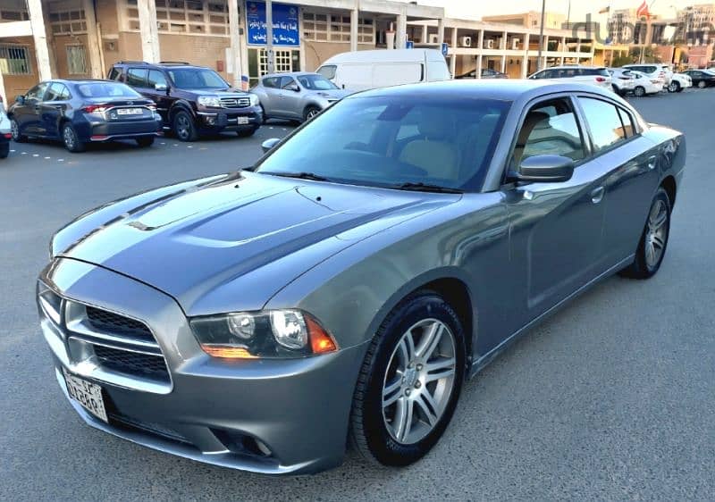 Dodge Charger 2012 excellent condition 0