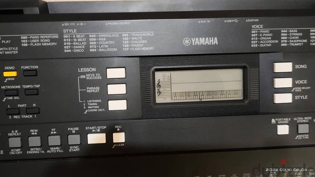 YAMAHA PSR E-343 Musical keyboard for sale in mint condition 1