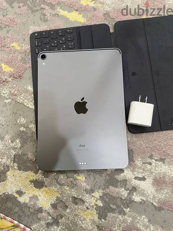 ipad pro 11 inch 64 gb with keyboard 10