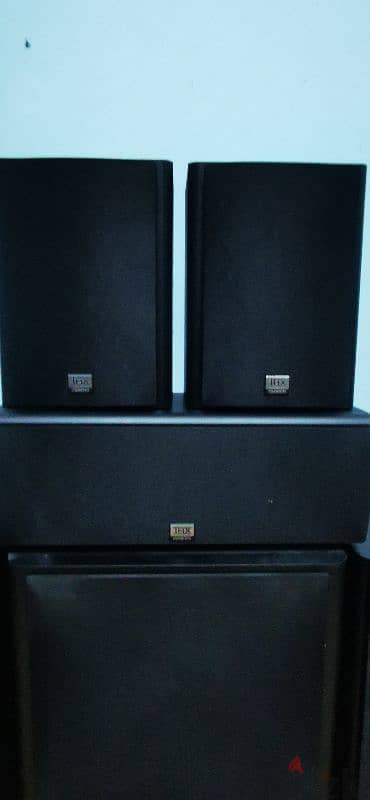 ONKYO THX 8. OMS SPEAKERS SET 1