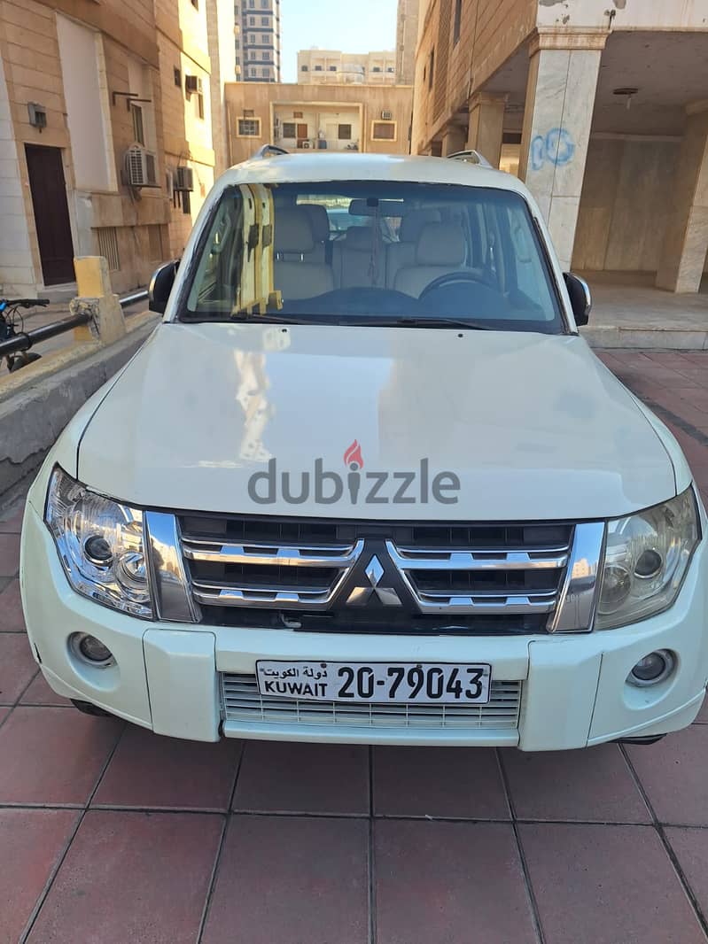 Mitsubishi Pajero 2012 0