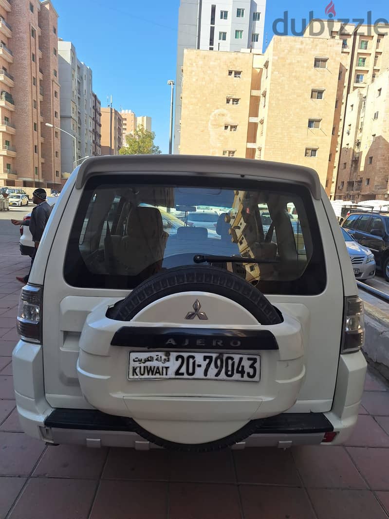 Mitsubishi Pajero 2012 2