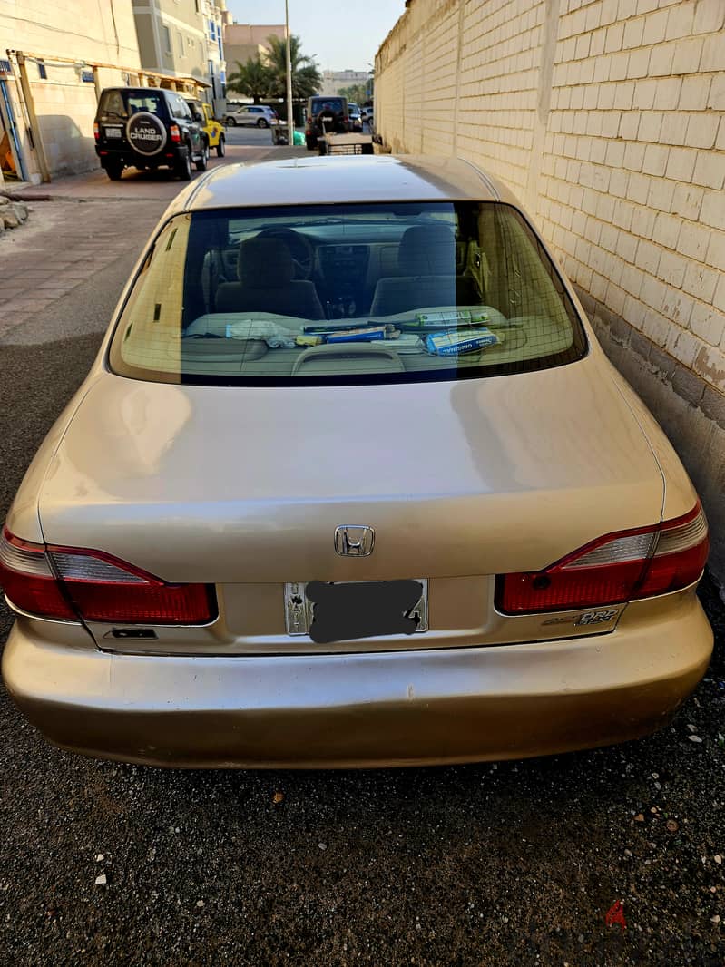 Honda Accord 2000 Gold color KD250 4