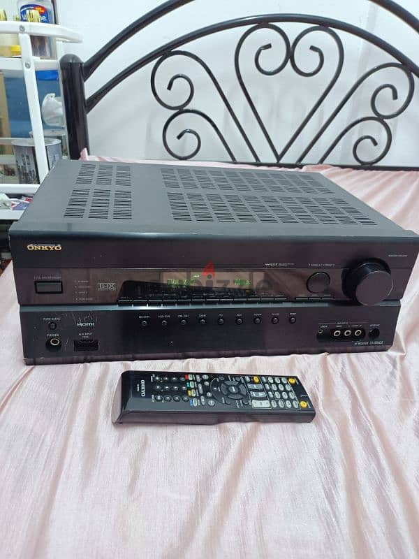 Onkyo TX -SR608 9.2 channel 620w powerful Bass 7