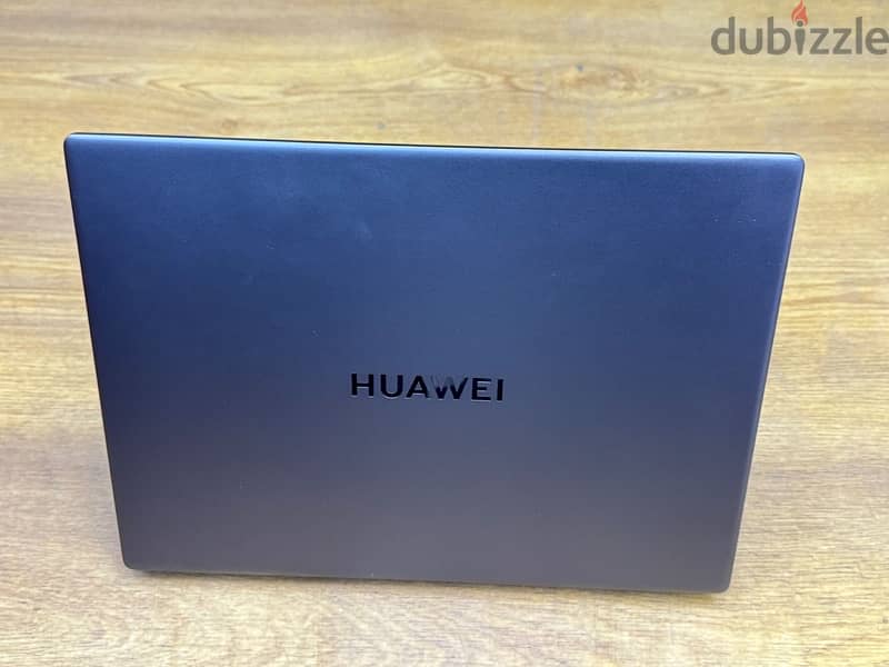 للبيع لابتوبHUAWEI بحالة ممتازة 0