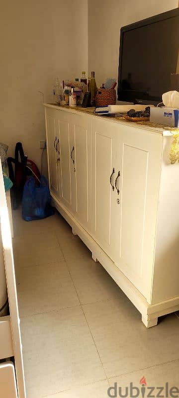 Cabinets Custom  made 0