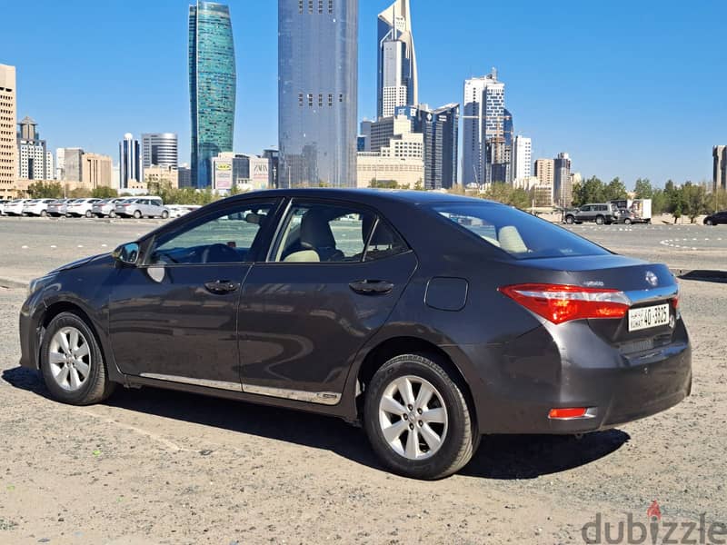 Toyota Corolla 2015 model 2.0CC XLI 3