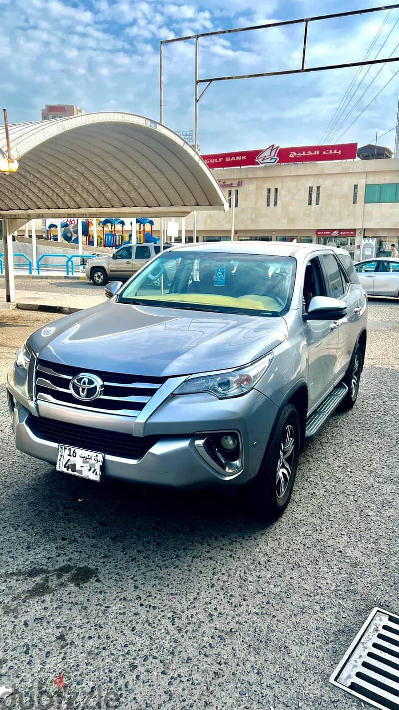 Toyota Fortuner 2019 1