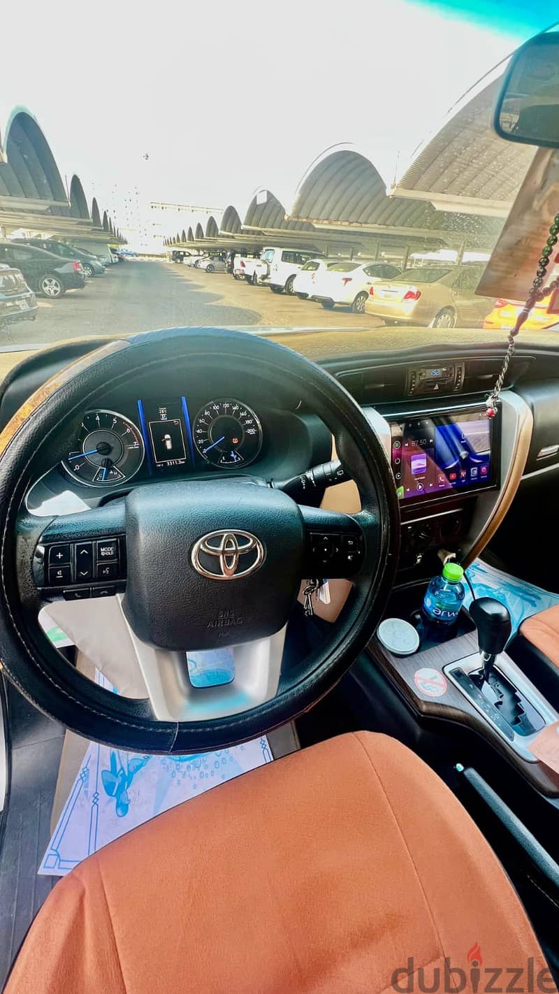 Toyota Fortuner 2019 5