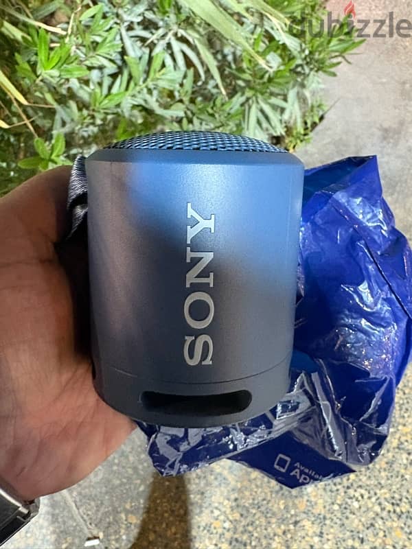 Sony Bluetooth speaker for sale small size 0