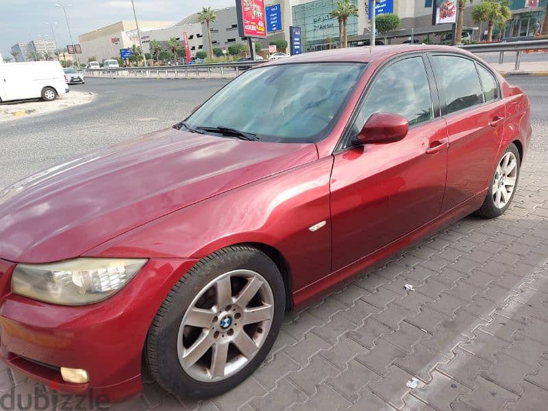 BMW 3-Series 2011 0