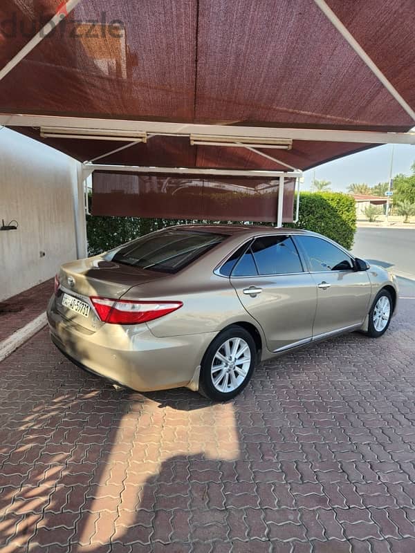 Toyota Camry 2017 3