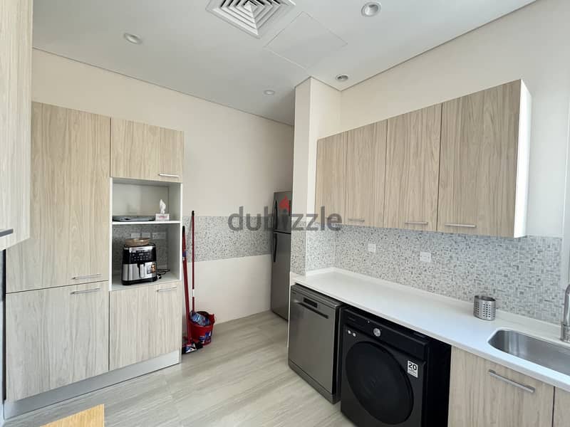 Salmiya - big 3 bedrooms furnished apartment 4