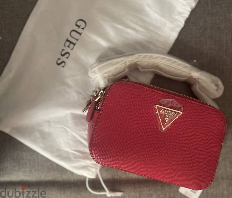 BRAND NEW GUESS CROSSBODY 1