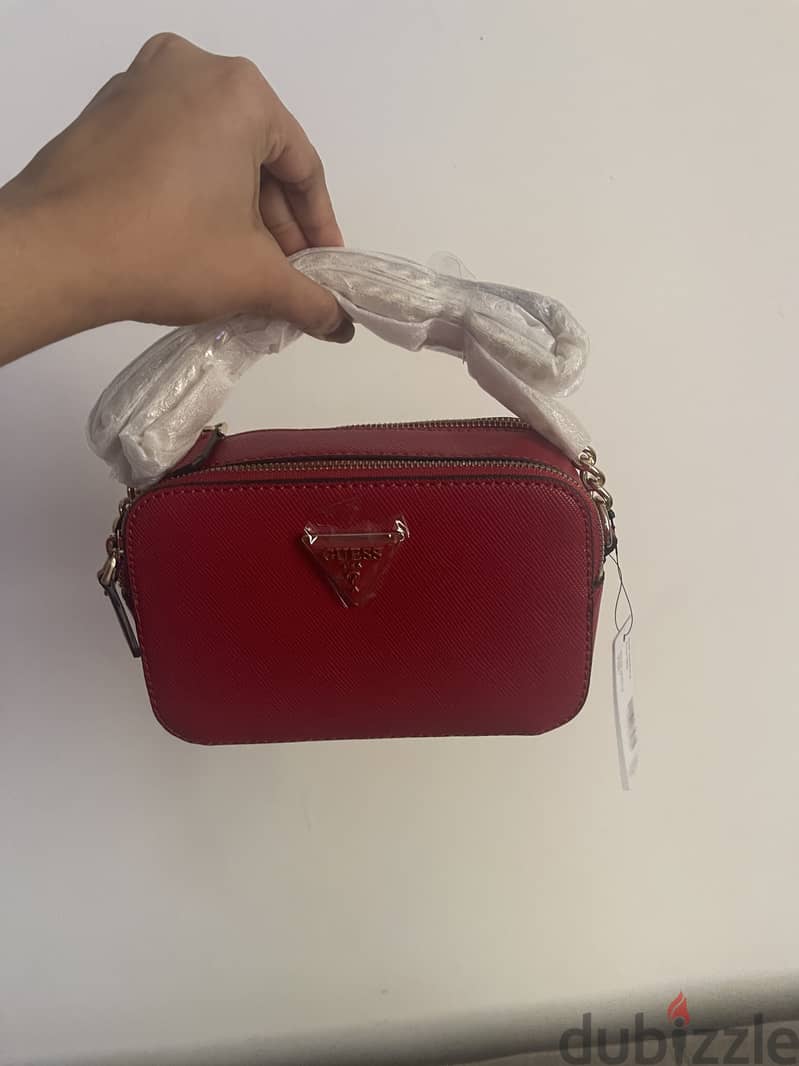 BRAND NEW GUESS CROSSBODY 2