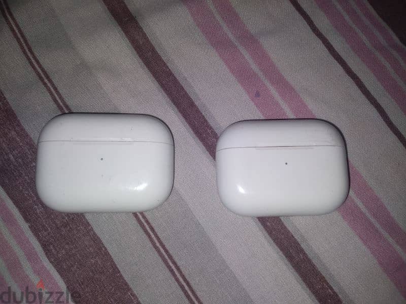 orginal airpods pro 1st and 2nd generation case only 1