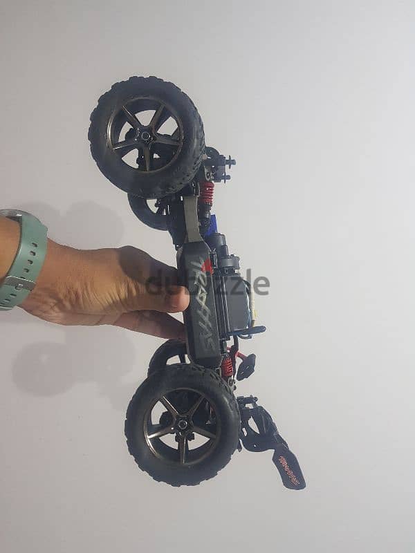 Traxxas E revo  high speed rc car. 2