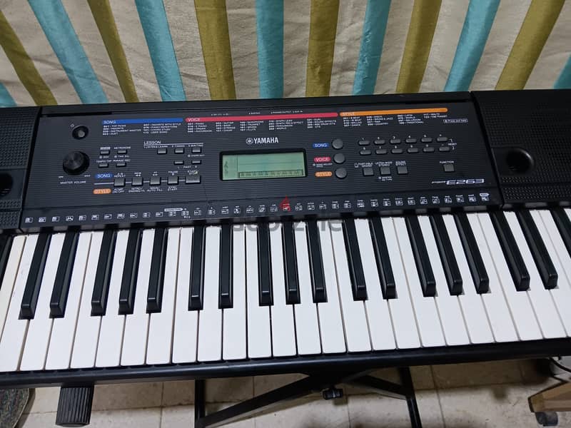 YAMAHA PSR E 263 Musical keyboard for sale in new condition 0